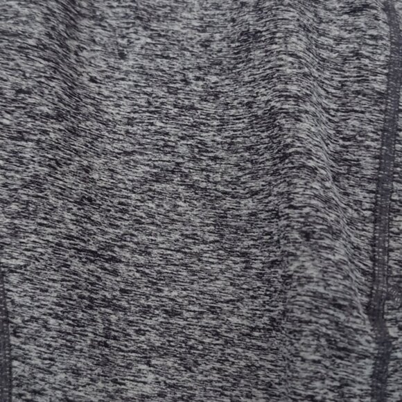 XL Kirkland Signature Brushed Capris Pants - Picture 9 of 10